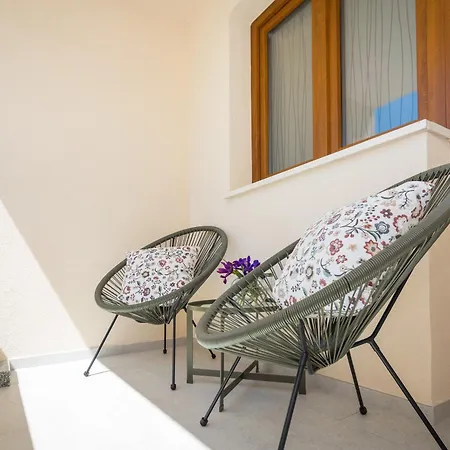 Cozy & Kali Apartment *