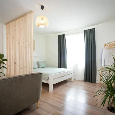 Cozy & Kali Apartment