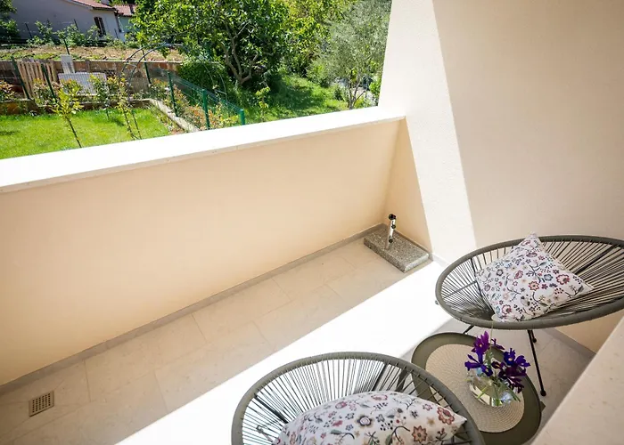 Cozy & Kali * 로비니